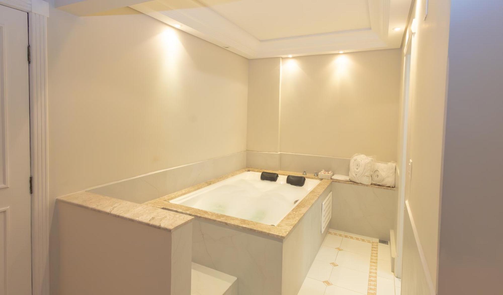 Lizon Curitiba Hotel Zewnętrze zdjęcie
